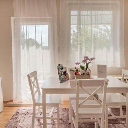 Lianne Apartman Miskolc Luaran gambar